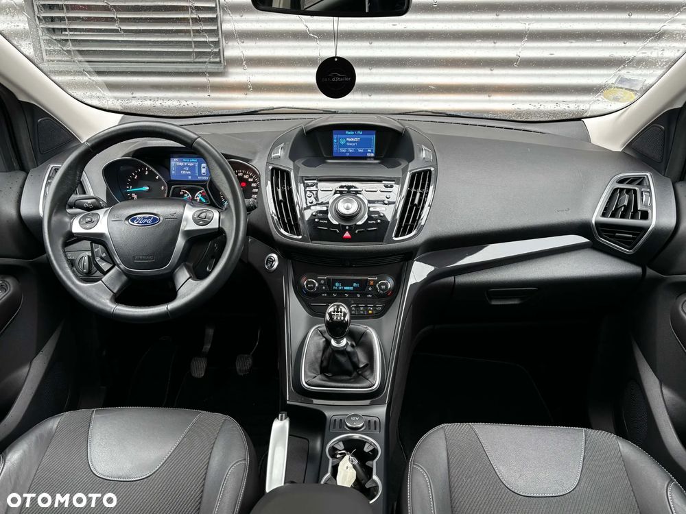 Ford Kuga 2.0 TDCi 2x4 Titanium - 20