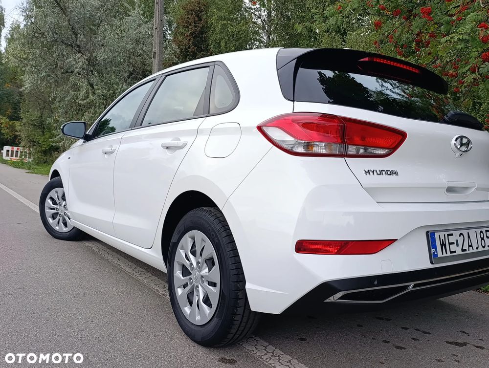 Hyundai i30 1.5 T-GDI 48V Modern - 28
