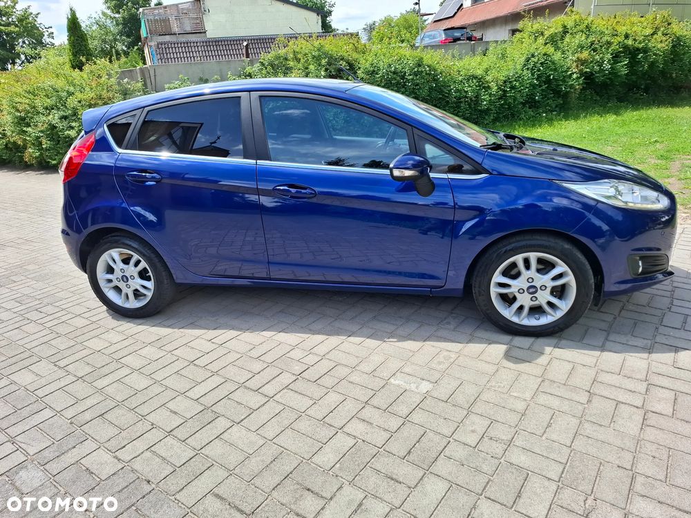 Ford Fiesta - 12