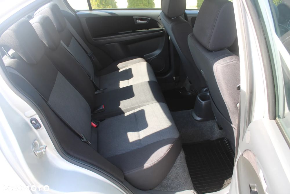 Suzuki SX4 1.6 Premium Outdoor - 21