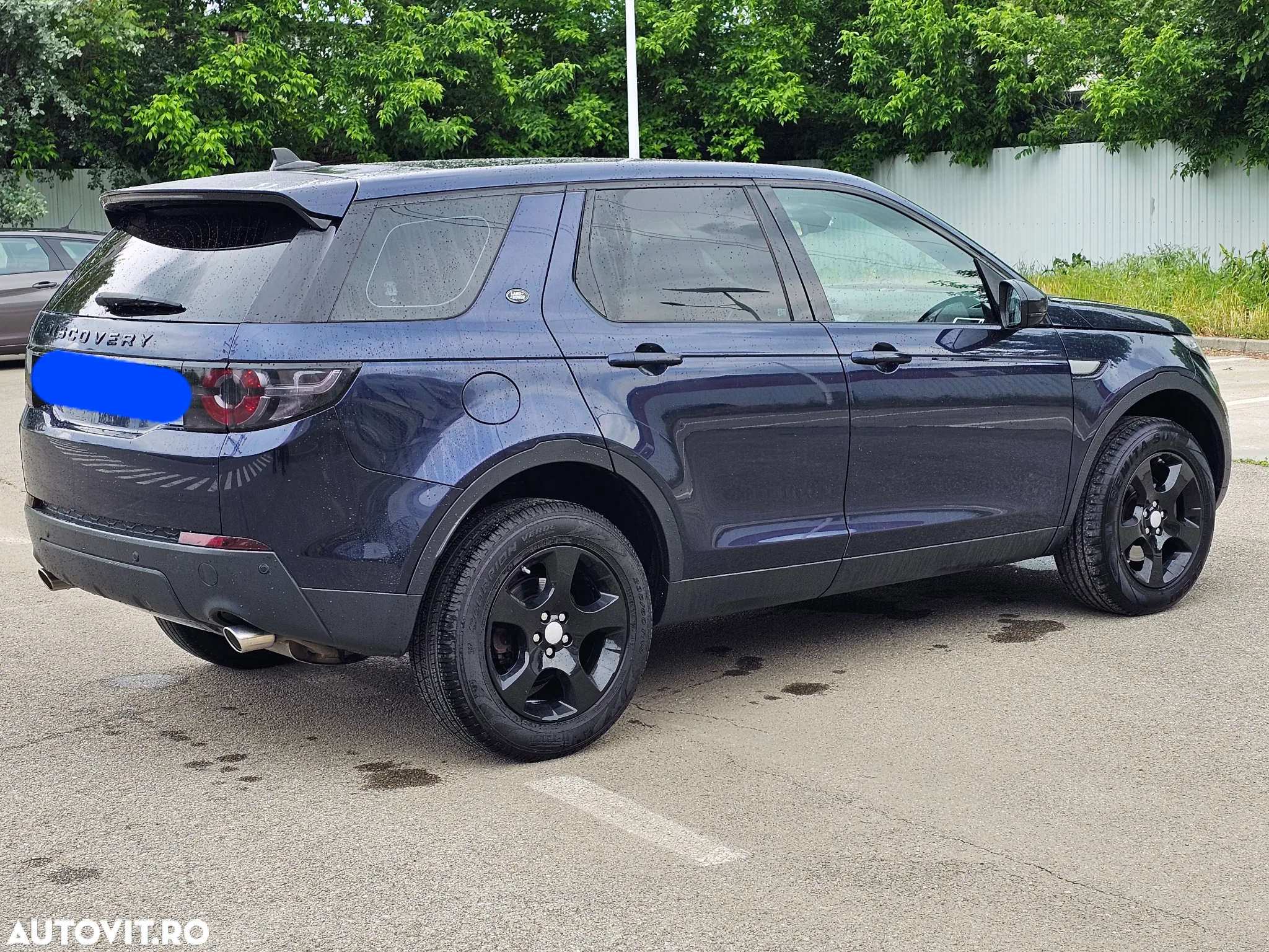 Land Rover Discovery Sport 2.0 l TD4 HSE - 17