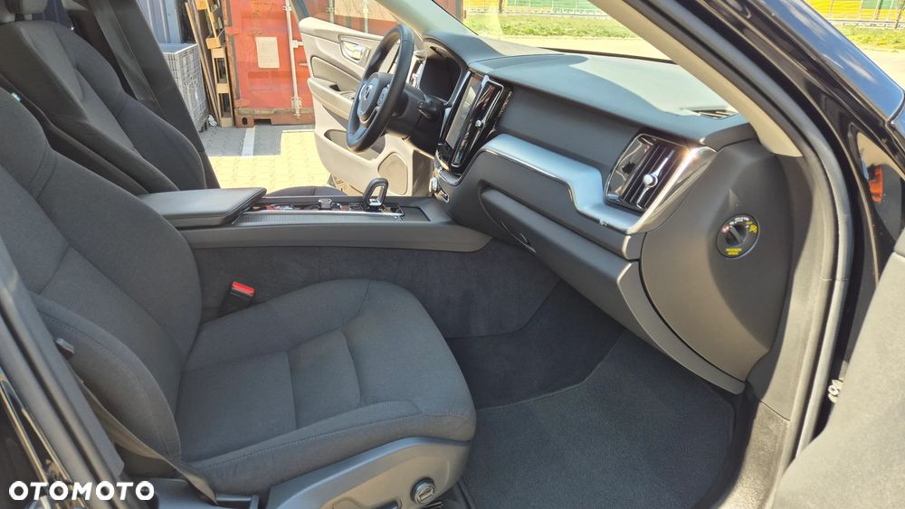 Volvo XC 60 T6 Plug-In Hybrid AWD Inscription Expression - 26