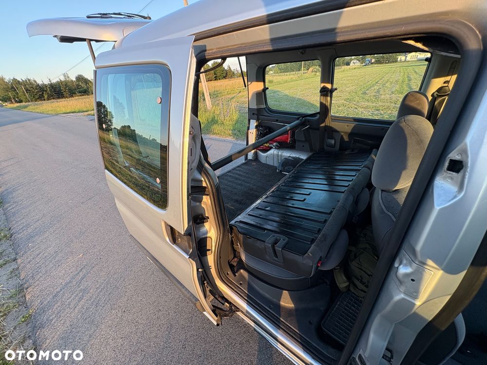 Peugeot Partner Combi 1.4 - 17