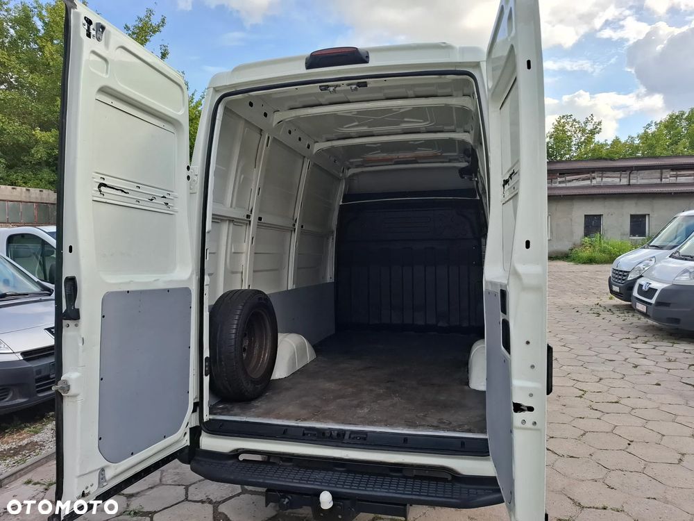 Iveco Daily 35S13 L2H2 ŚREDNIAK Klima HAK 3500KG - 28