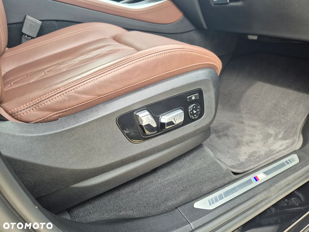 BMW X5 xDrive25d - 14