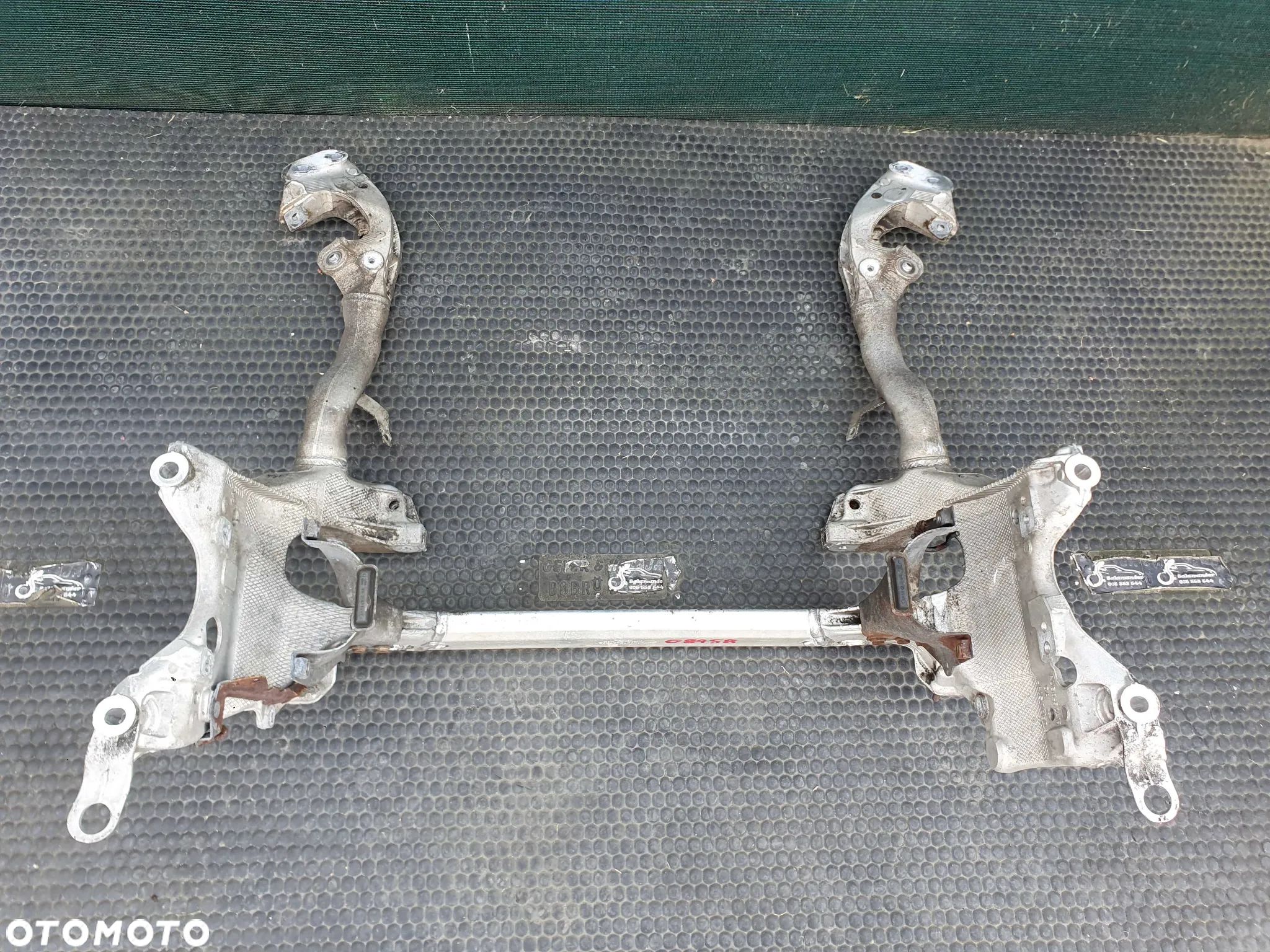 Sanki 8T0399315J Belka Wózek Zawieszenia Trawers Przod Przednia Audi A4 B8 A5 8T - 1