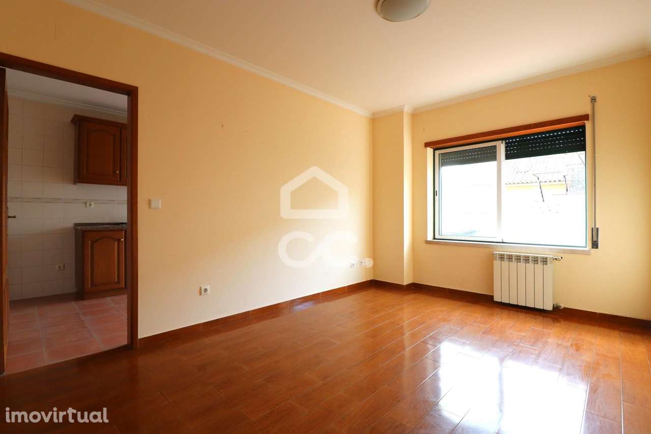 Prédio com 8 apartamentos com garagem e estacionamento privativo, em ó - Grande imagem: 4/19