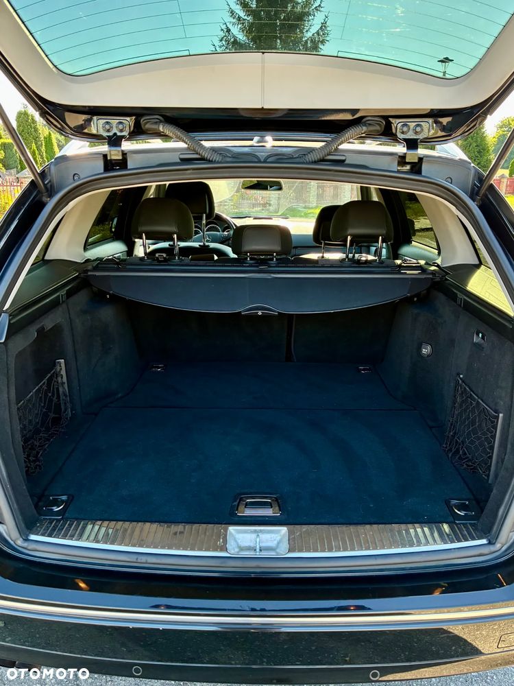 Mercedes-Benz Klasa C 180 CGI Automatik BlueEFFICIENCY Avantgarde - 12