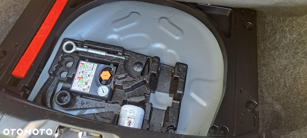 Volvo V40 T3 Drive-E Kinetic - 15