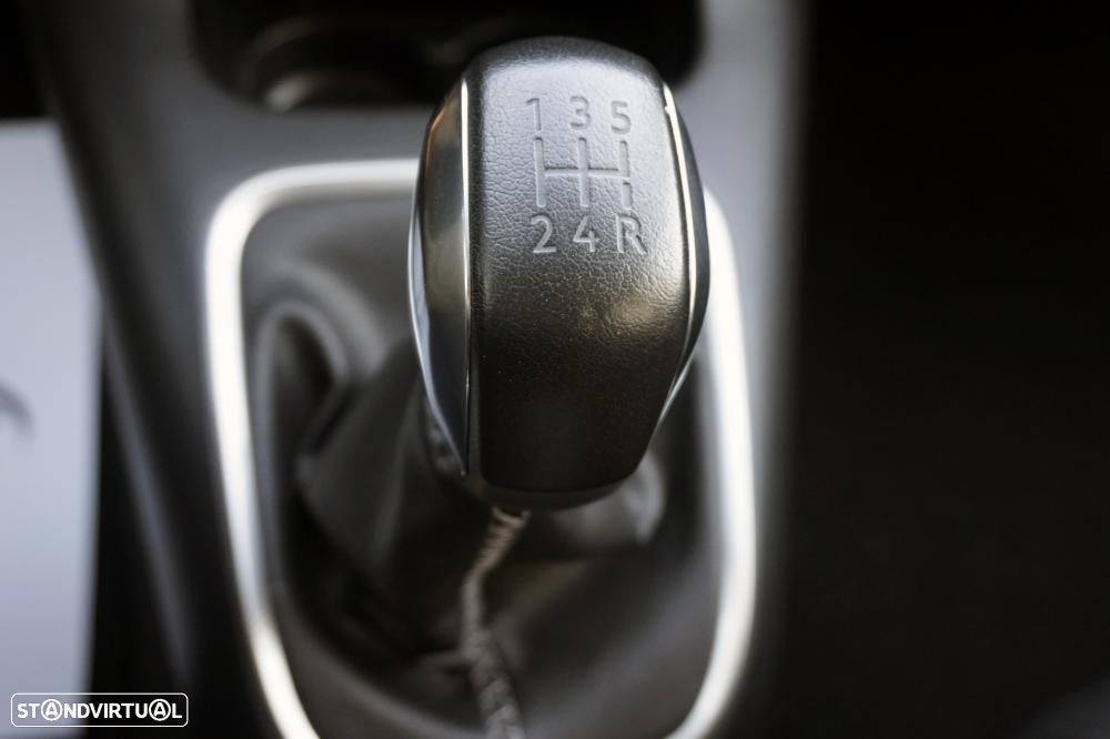 Citroën C3 1.2 PureTech Shine - 19