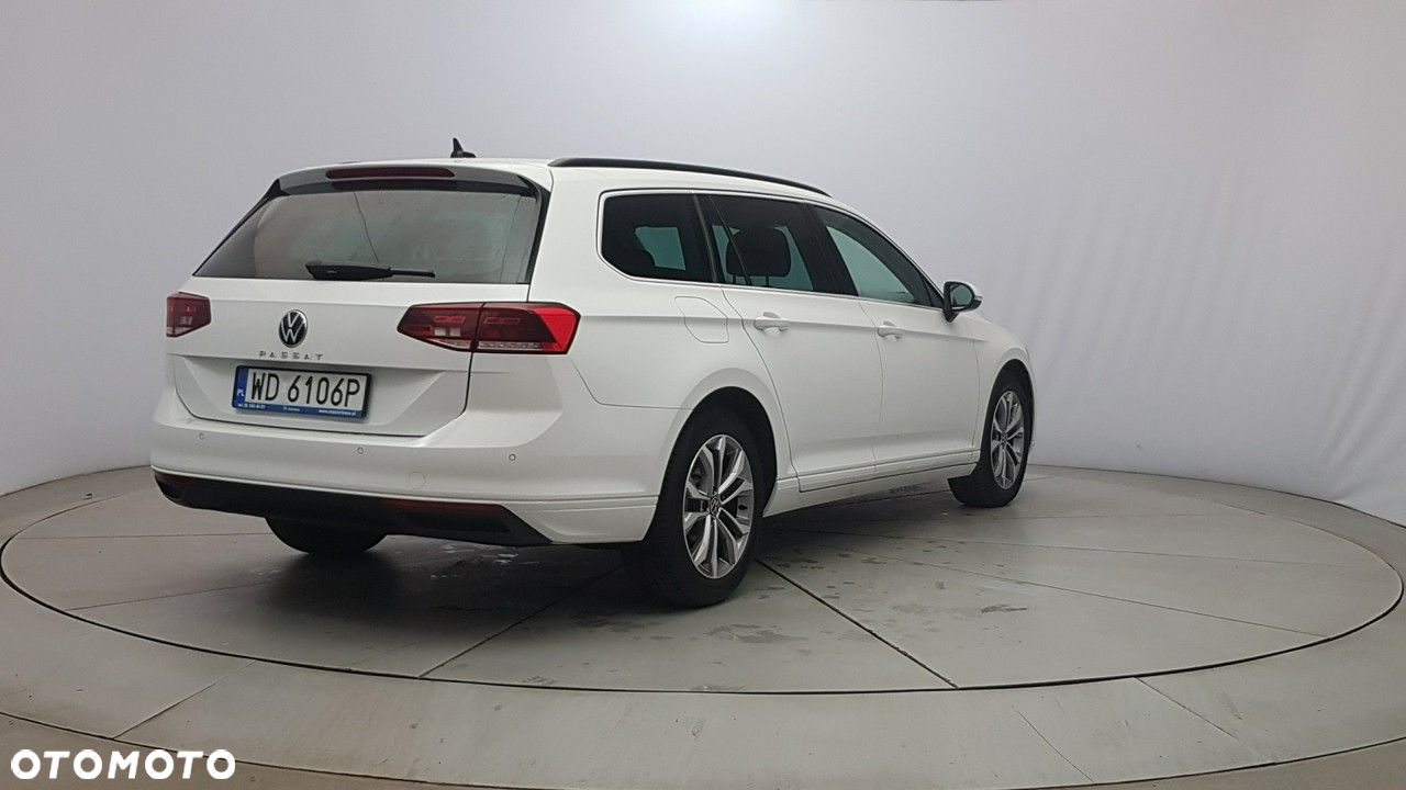Volkswagen Passat - 7