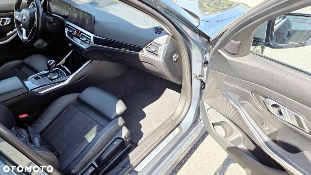 BMW Seria 3 - 33