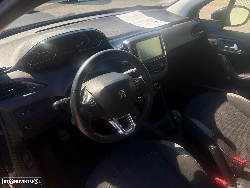 Peugeot 208 1.2 PureTech Style - 7