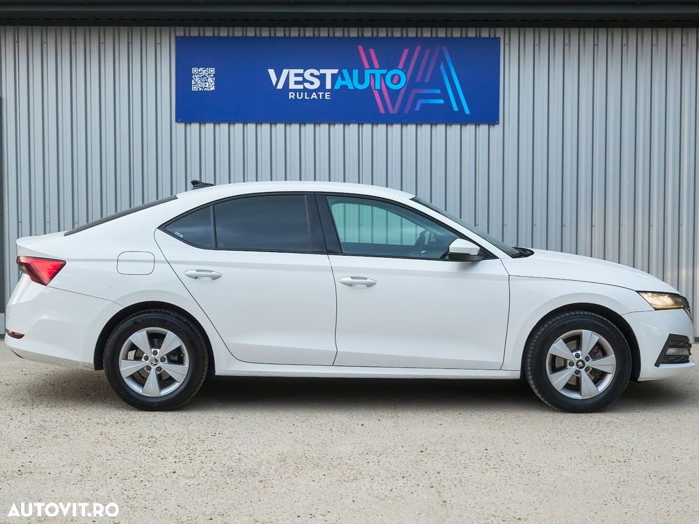 Skoda Octavia 1.6 TDI DSG Ambition - 11