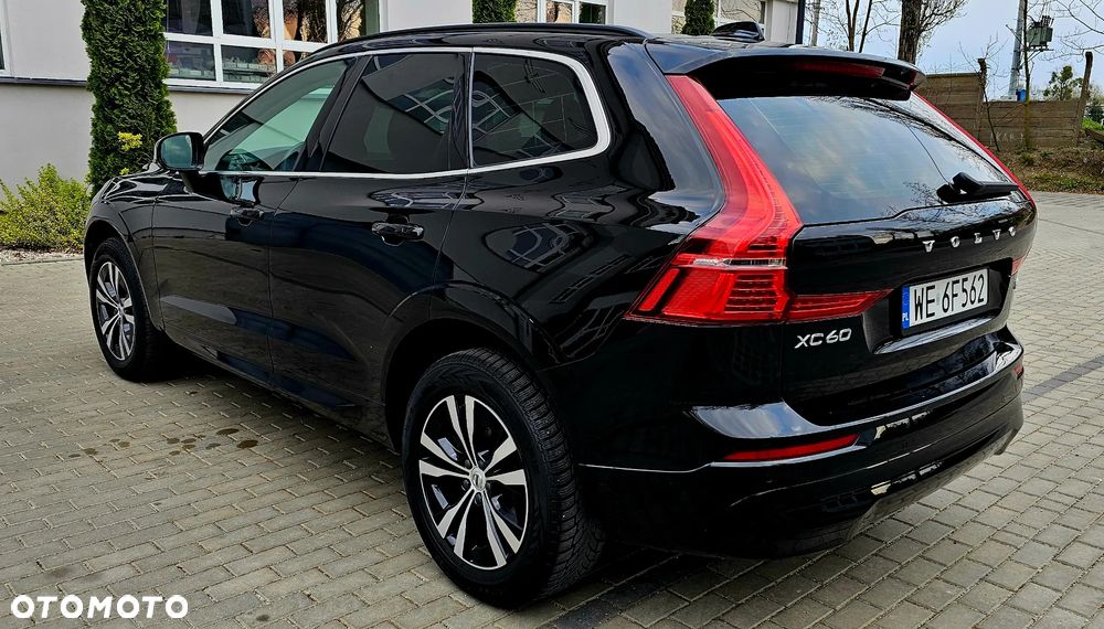 Volvo XC 60 B4 D Momentum Pro - 4