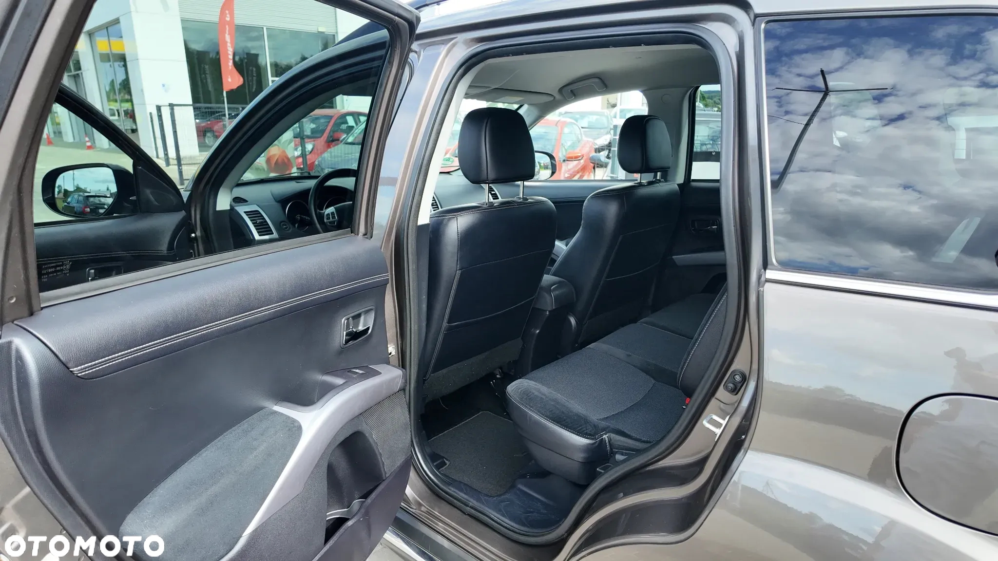 Mitsubishi Outlander 2.0 2WD - 30