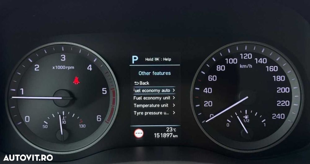 Hyundai Tucson 2.0 CRDI 4WD 8AT Premium - 38