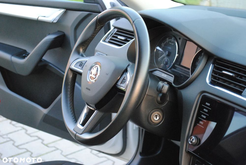 Skoda Octavia 1.5 TSI ACT Style DSG - 18