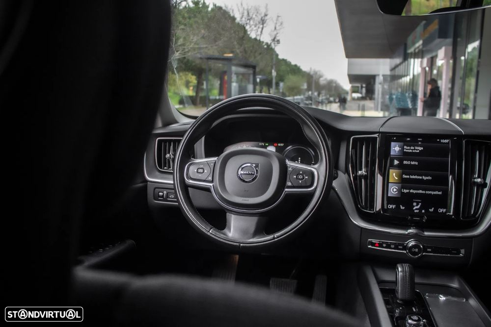 Volvo XC 60 T6 AWD Essential - 36