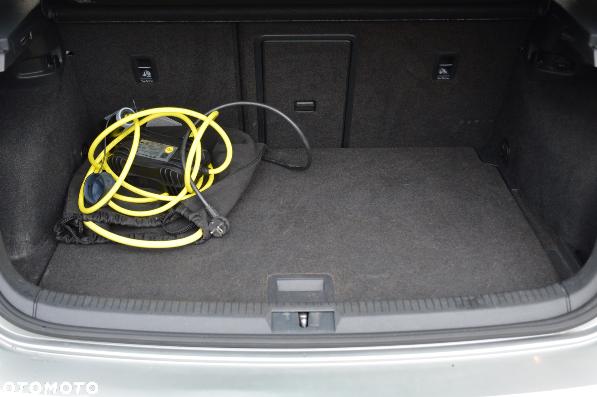 Volkswagen Golf e-Golf - 35
