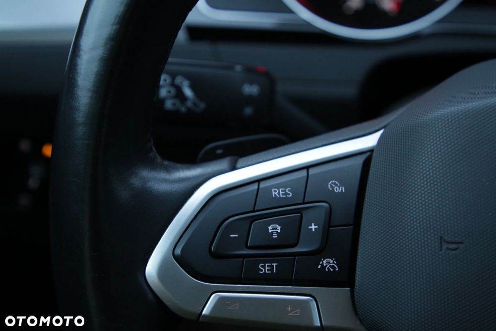Volkswagen Passat Variant 2.0 TDI EVO Business DSG - 19