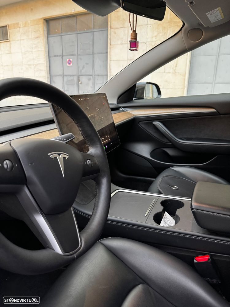 Tesla Model 3 - 6