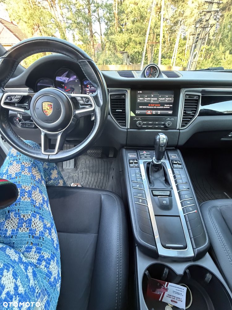 Porsche Macan Standard - 15