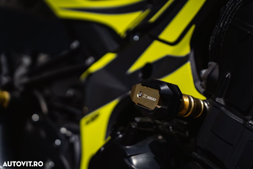 Kawasaki Z 1000R - 10