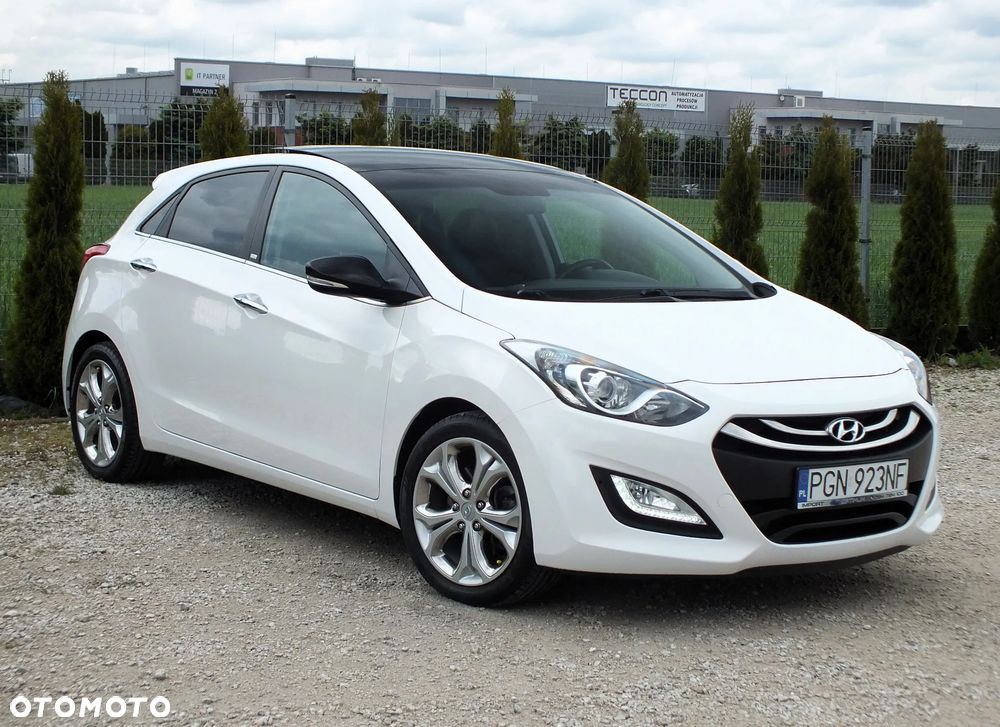 Hyundai i30 blue 1.6 GDI Passion - 2
