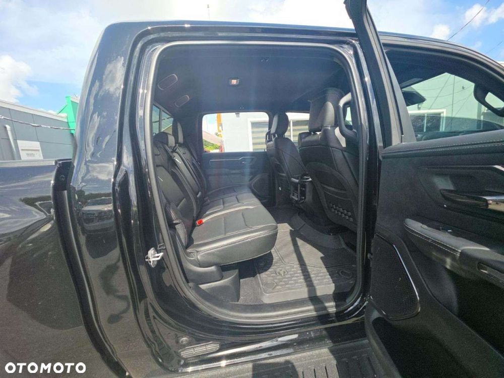 RAM 1500 - 13