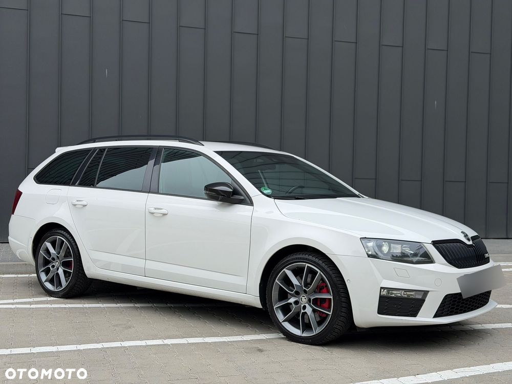 Skoda Octavia 2.0 TDI DSG RS - 2