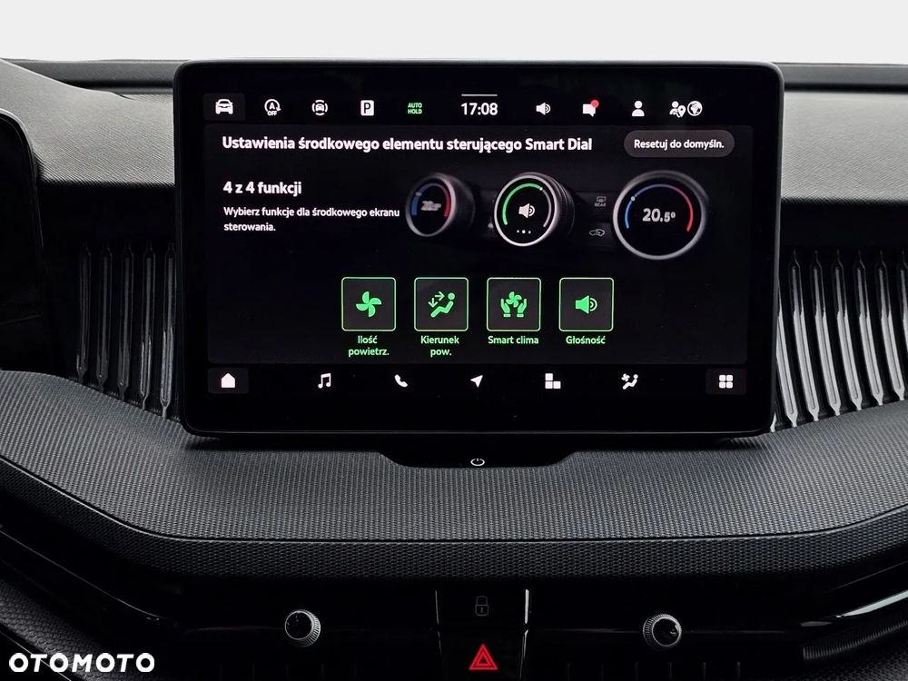 Skoda Superb 2.0 TDI SCR Essence DSG - 25