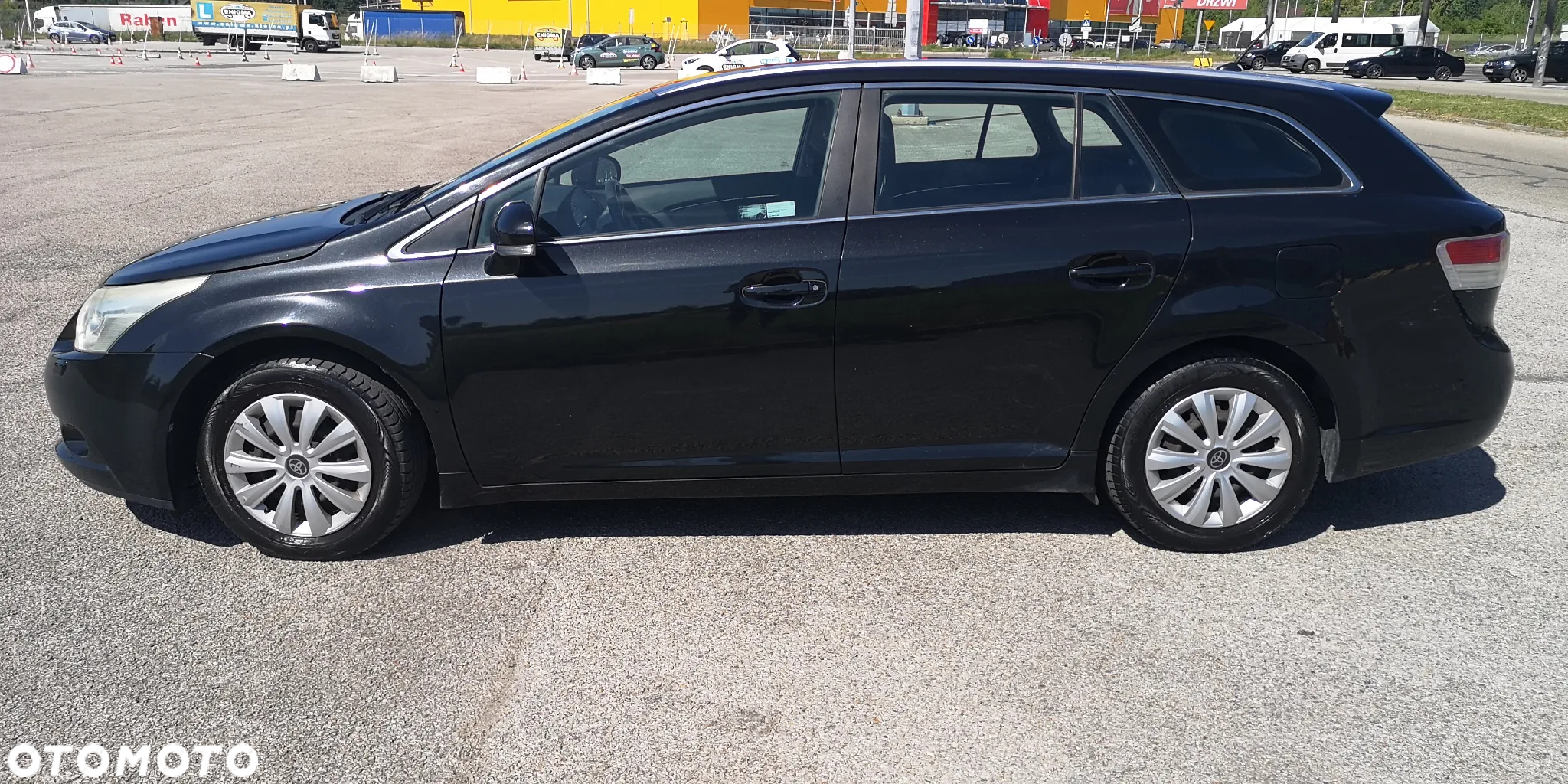 Toyota Avensis 1.8 Luna - 18