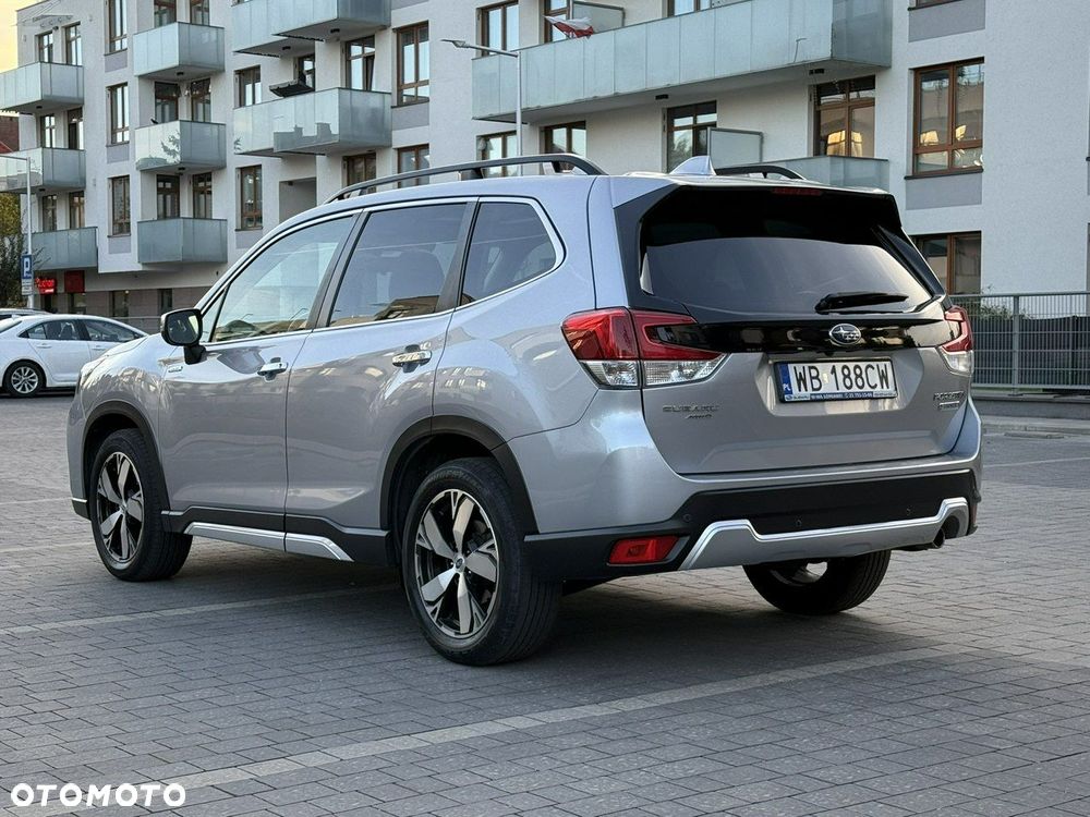 Subaru Forester 2.0i-L Platinum (EyeSight) Lineartronic - 6