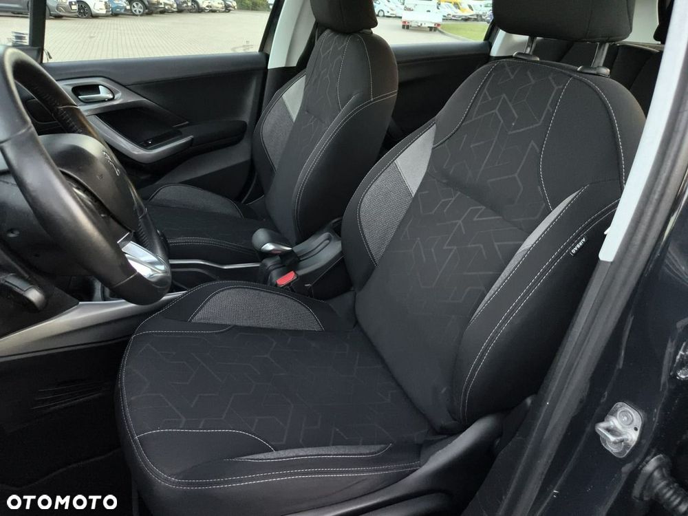 Peugeot 2008 - 9