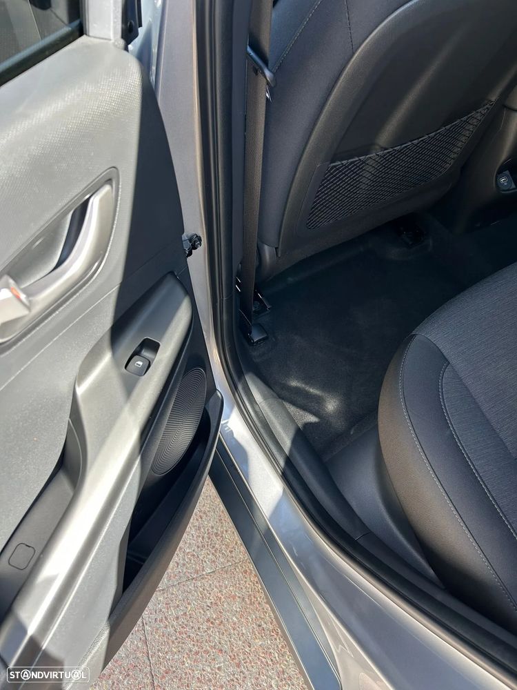 Hyundai Kauai Premium - 10