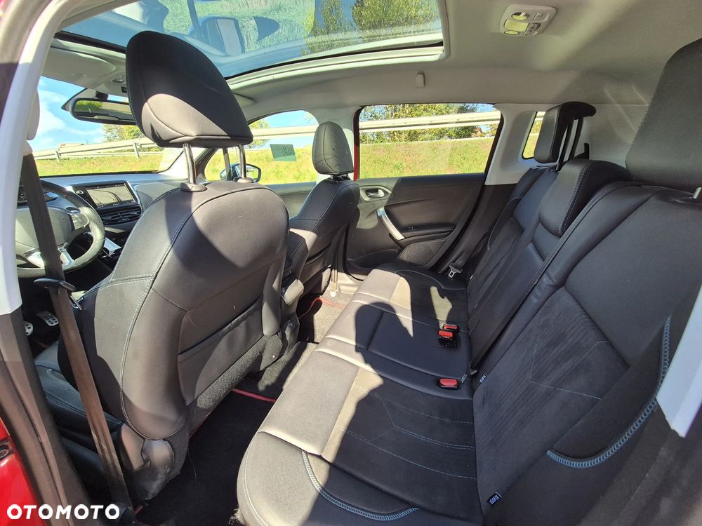 Peugeot 2008 PureTech 110 Stop&Start EAT6 Crossway - 19