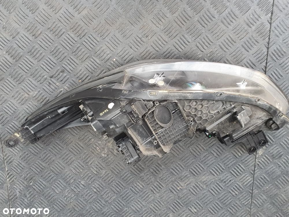 LAMPA REFLEKTOR PRAWY PRZÓD PRZEDNI KIA Sportage IV 92102-F1040 16-21r HOMOLOGACJA E9 - 4