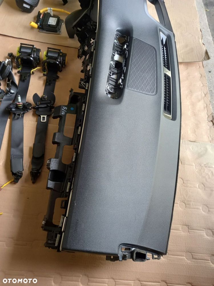 KONSOLA DESKA 3x airbag 4 PASY GENESIS GV70 - 3