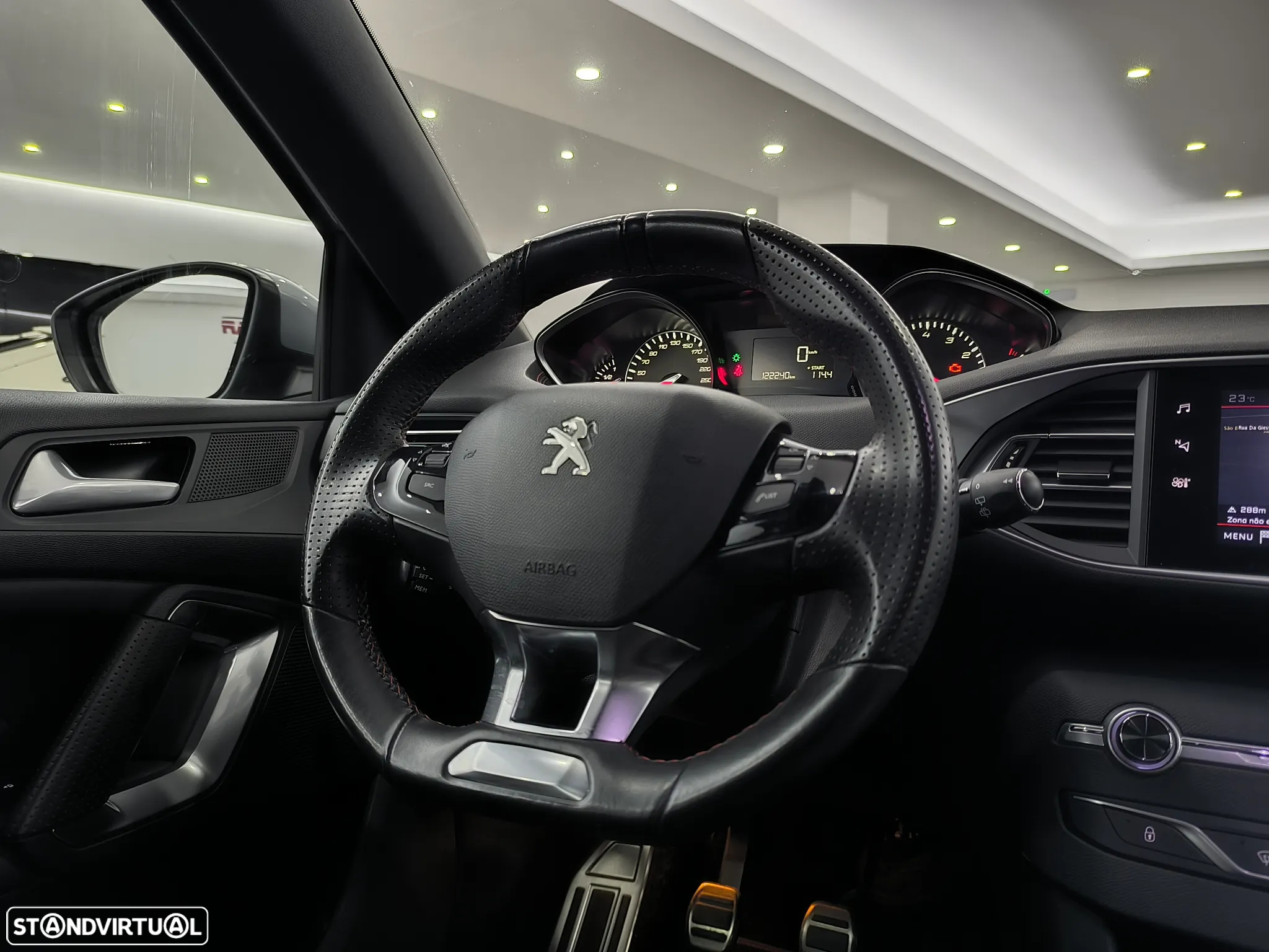 Peugeot 308 1.2 PureTech GT Line - 36