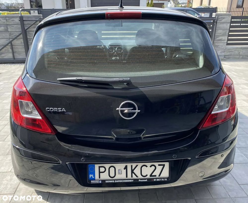 Opel Corsa 1.2 16V Cosmo - 5