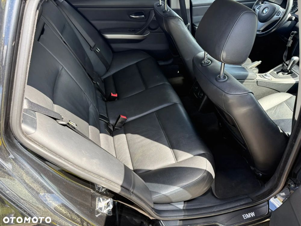 BMW Seria 3 320d DPF - 10