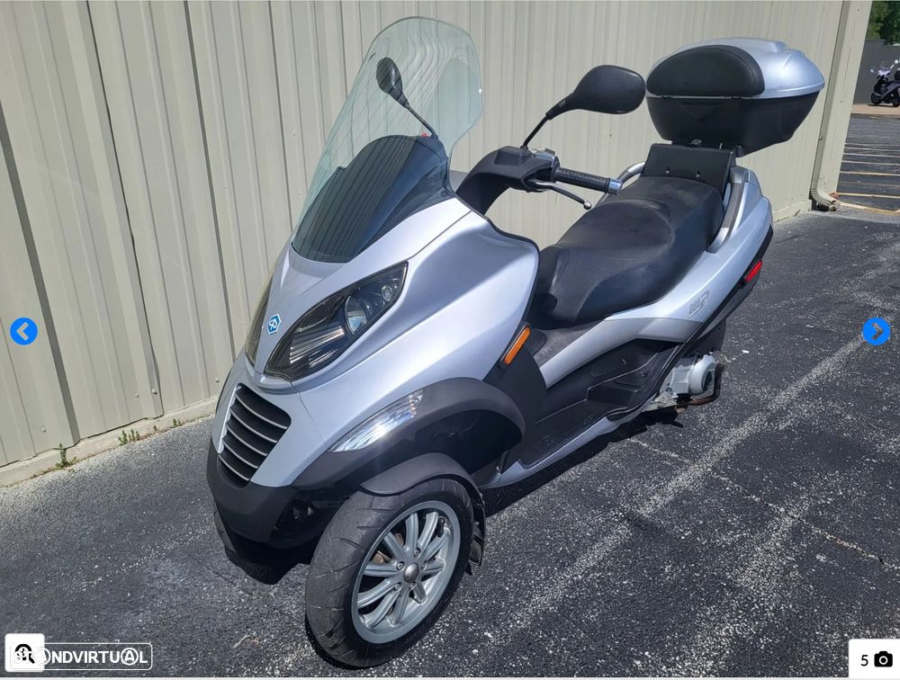 Piaggio MP3 - 1