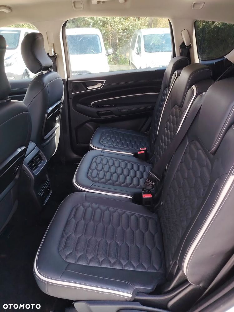 Ford S-Max - 29
