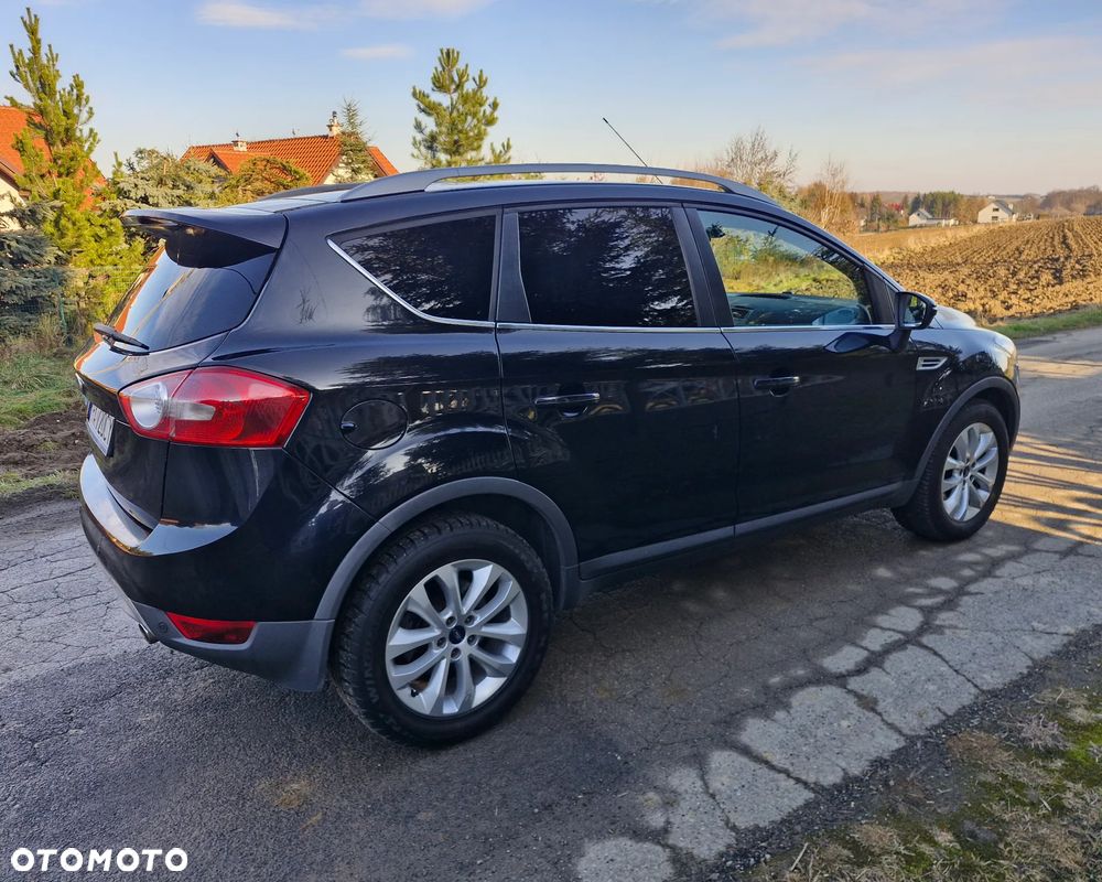 Ford Kuga 2.0 TDCi 4x4 Titanium - 4