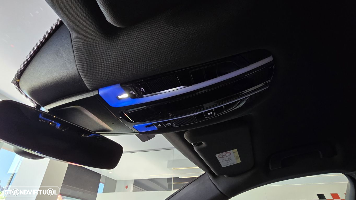 Porsche Panamera 4 E-Hybrid - 41