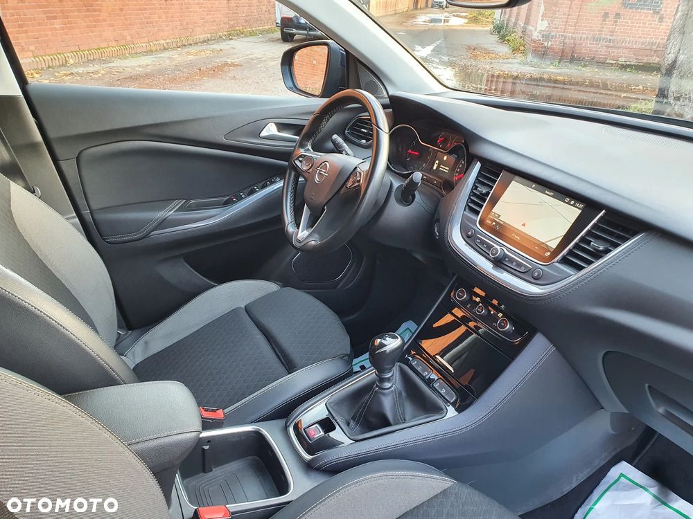 Opel Grandland X 1.2 Start/Stop Business Elegance - 9