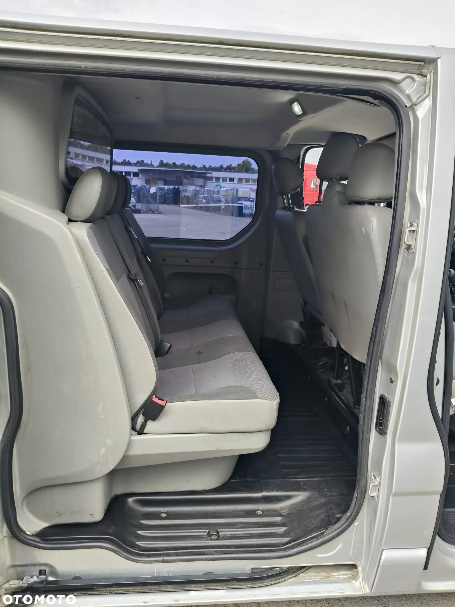 Opel Vivaro - 4