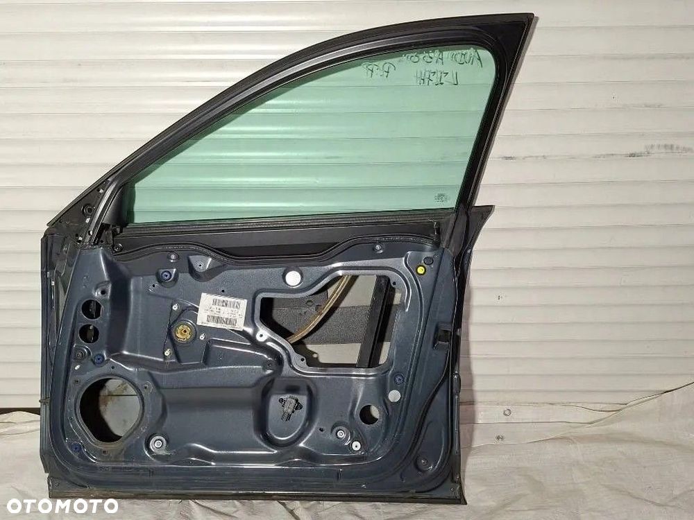 Audi A3 8P 2009 Drzwi prawe przednie tylnie przód prawy tył LZ7H fajny stan - 15