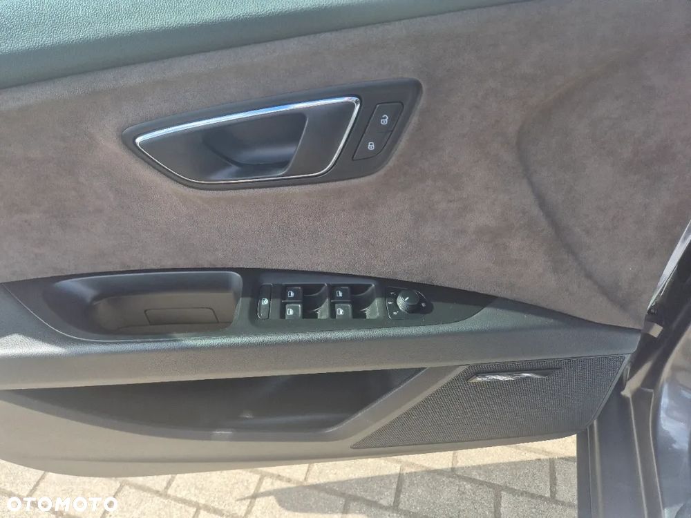 Seat Leon 2.0 TDI DPF XCELLENCE - 11